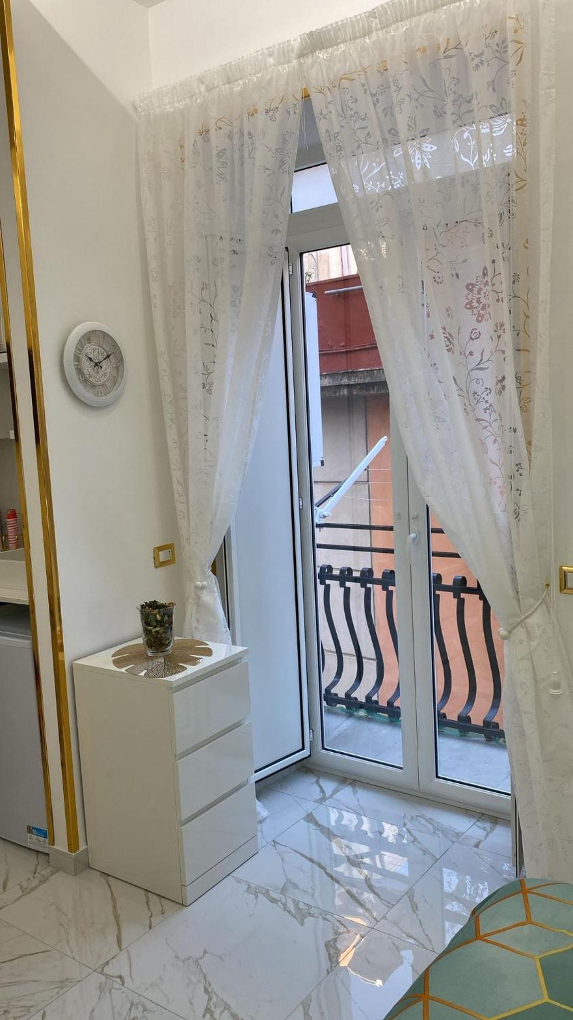 Appartement Regina House à Naples Extérieur photo