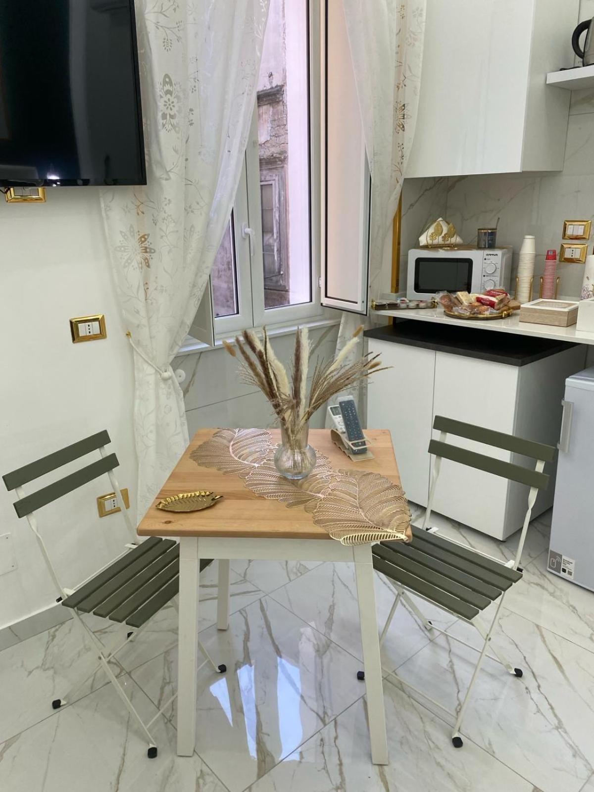 Appartement Regina House à Naples Extérieur photo