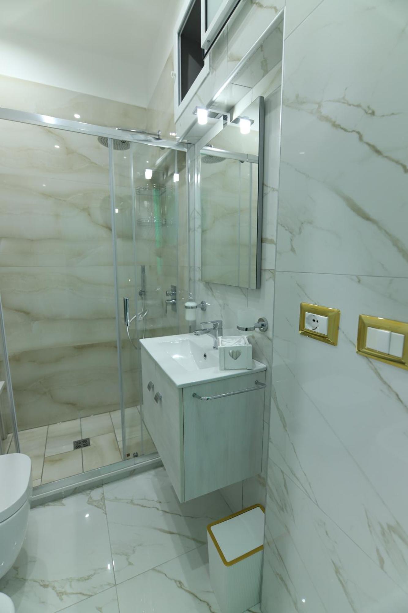 Appartement Regina House à Naples Extérieur photo